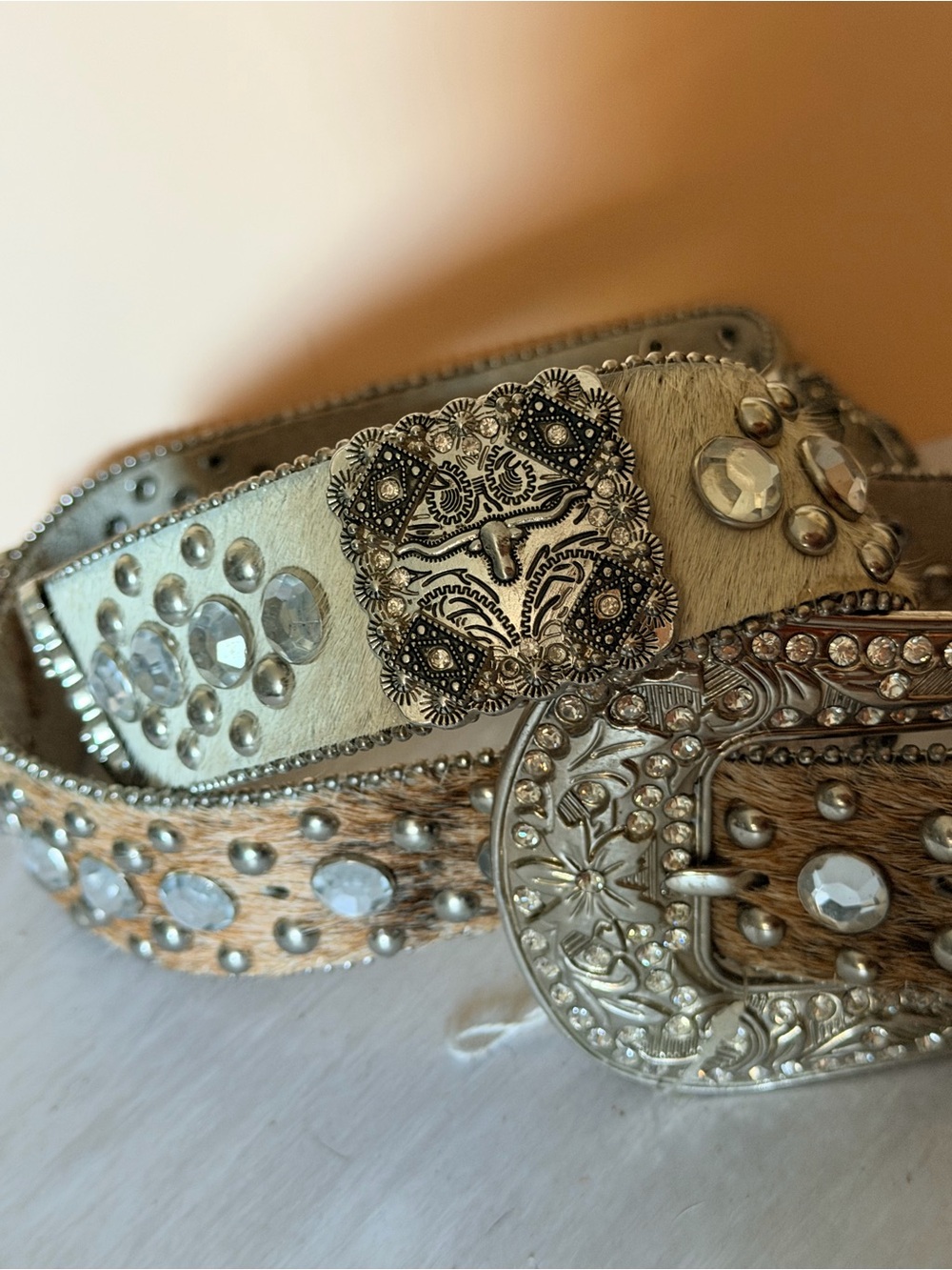 Western Cowgirl Tan Cowhide belt with Steer Head designed Square Conchos sz XL